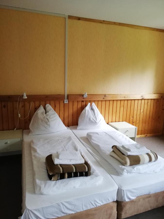 Hotel Penzion Luna Přední Výtoň Esterno foto